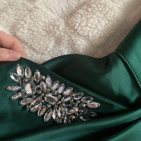 Blondie Nites Green jeweled dress - Picture 2 of 7